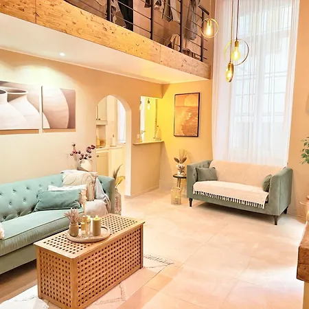 Spacious Loft, Duplex, Old Town, 3 Bedrooms - Easy Check-In Nice Exterior photo