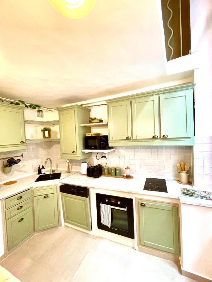 Spacious Loft, Duplex, Old Town, 3 Bedrooms - Easy Check-in * Niza